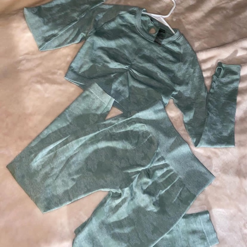 Gym Shark Set!